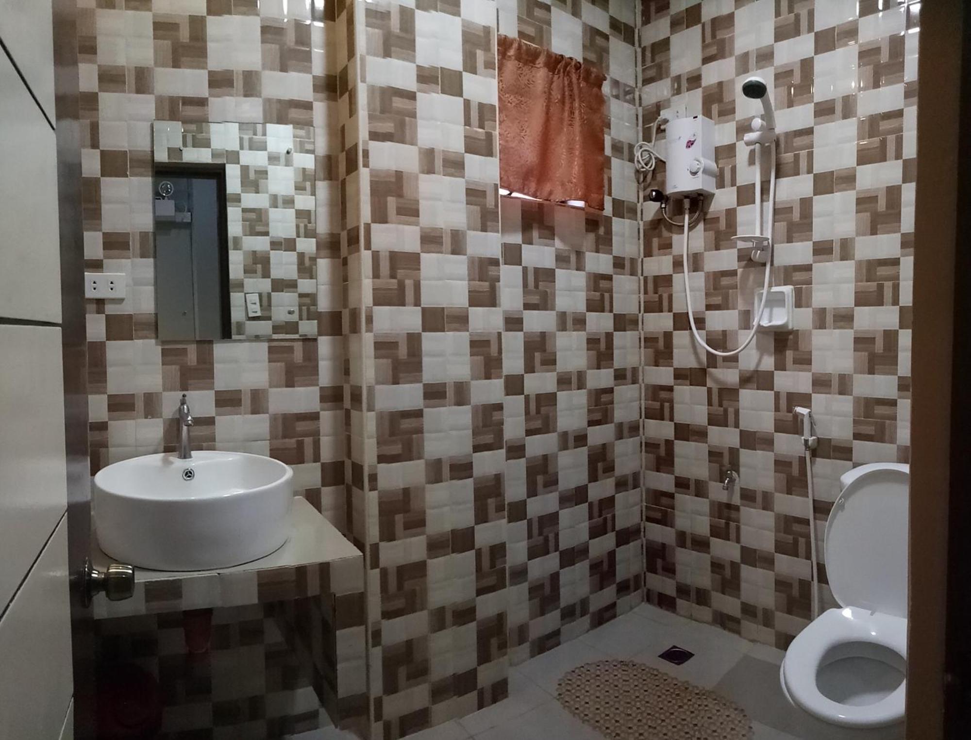 Pili  Elizabeth Hotel - Naga מראה חיצוני תמונה