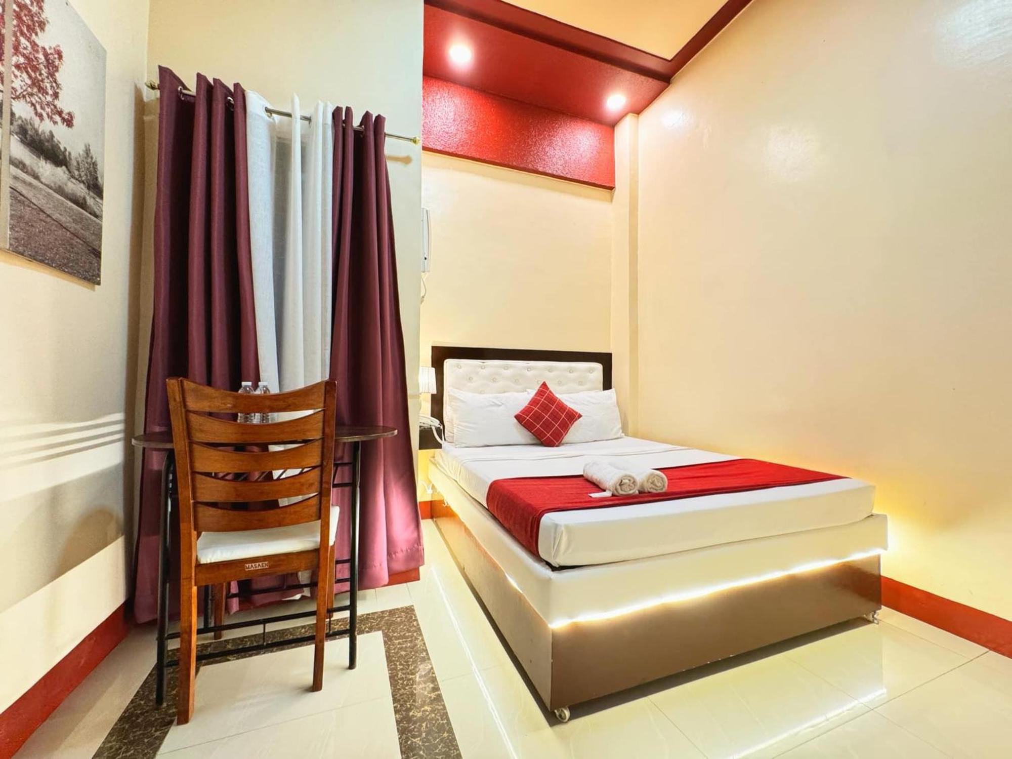 Pili  Elizabeth Hotel - Naga מראה חיצוני תמונה