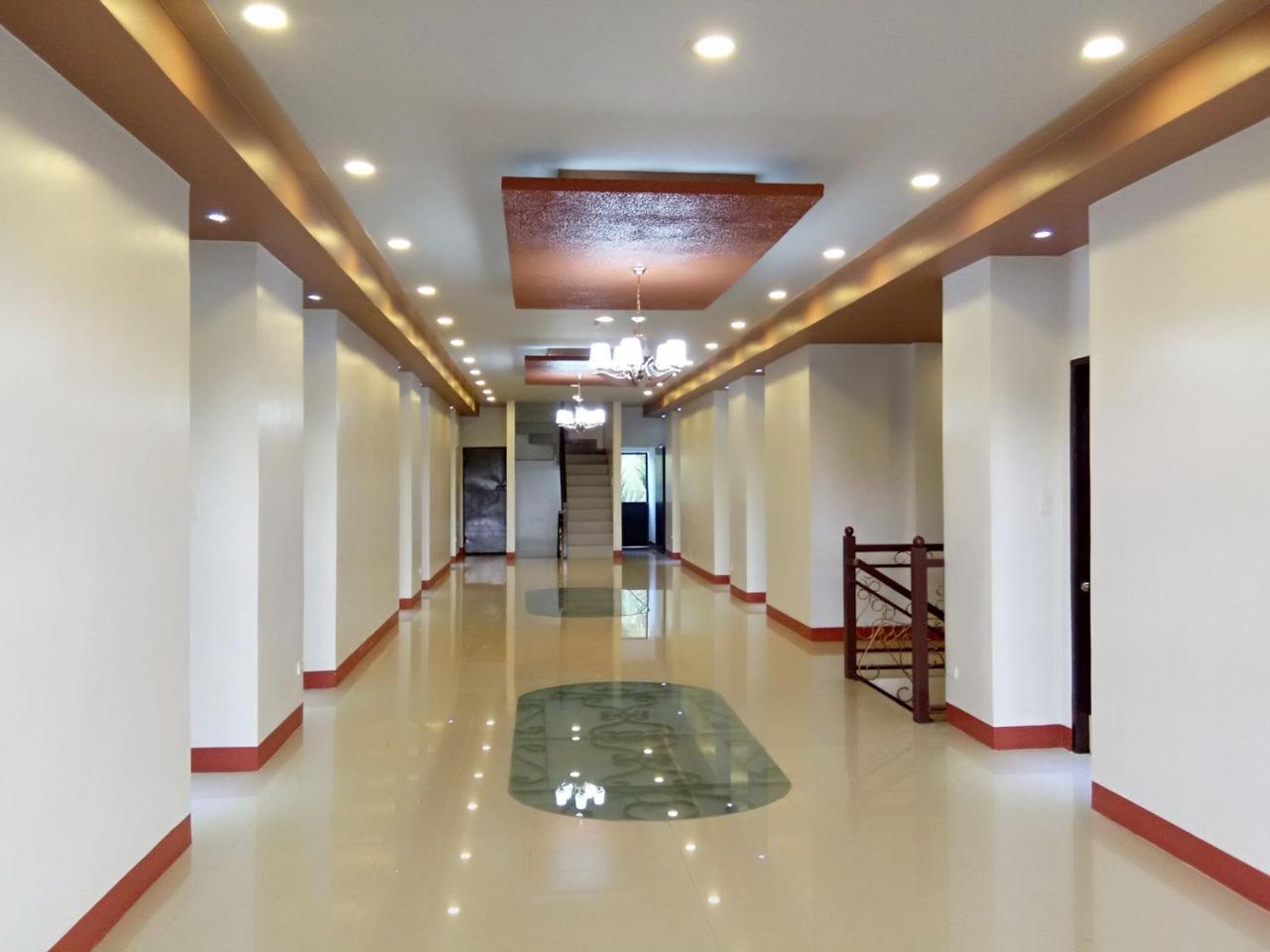 Pili  Elizabeth Hotel - Naga מראה חיצוני תמונה