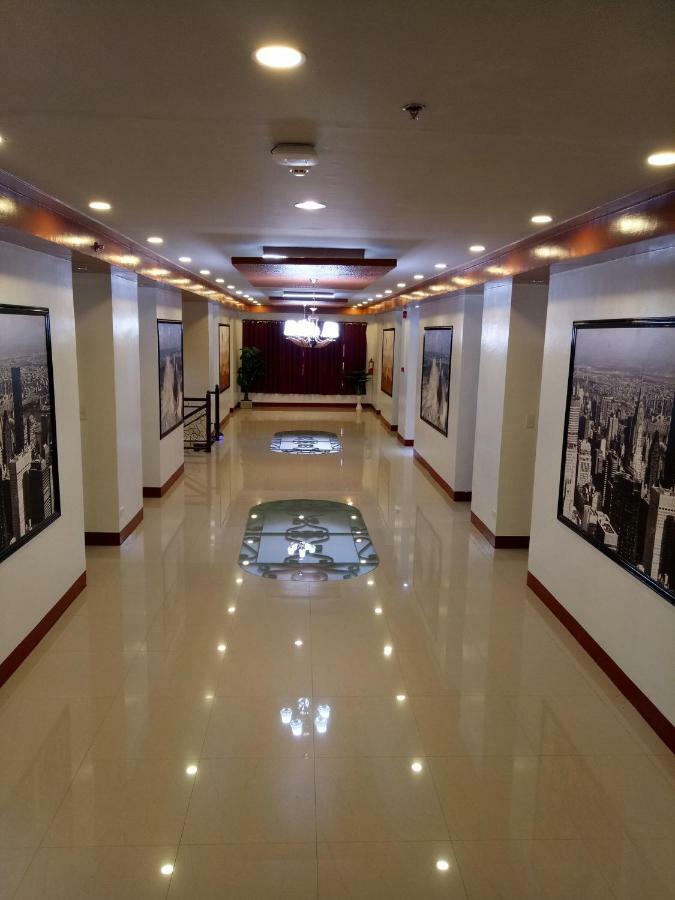 Pili  Elizabeth Hotel - Naga מראה חיצוני תמונה